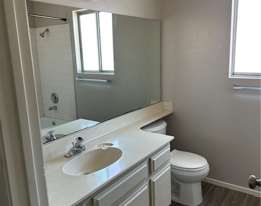 126 Elegante Way - Photo Thumbnail 13