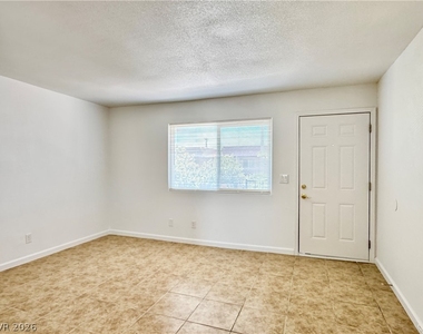 2920 Siki Court - Photo Thumbnail 6