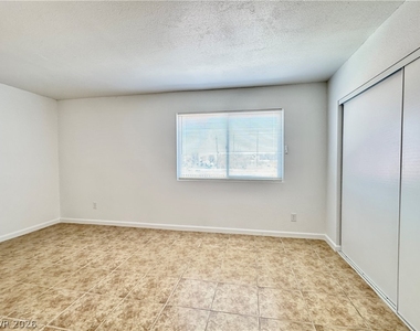 2920 Siki Court - Photo Thumbnail 14