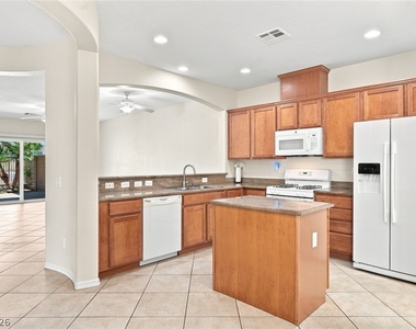 8852 Regatta Bay Place - Photo Thumbnail 29