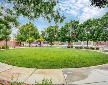 8852 Regatta Bay Place - Photo Thumbnail 8