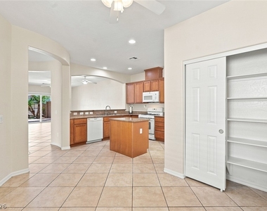 8852 Regatta Bay Place - Photo Thumbnail 35