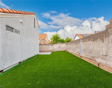 5776 Yerington Avenue - Photo Thumbnail 24