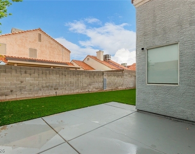 5776 Yerington Avenue - Photo Thumbnail 21