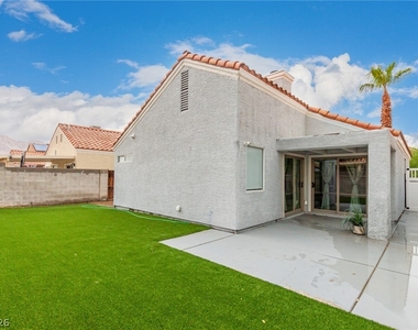 5776 Yerington Avenue - Photo Thumbnail 22