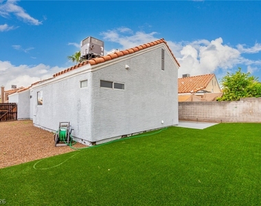 5776 Yerington Avenue - Photo Thumbnail 23