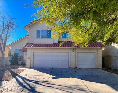 3553 Lazy Sun Lane - Photo Thumbnail 1