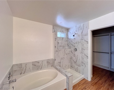 3553 Lazy Sun Lane - Photo Thumbnail 21
