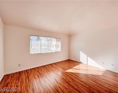 3553 Lazy Sun Lane - Photo Thumbnail 19