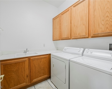 2716 Thomasville Avenue - Photo Thumbnail 17