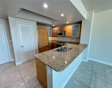 222 Karen Avenue - Photo Thumbnail 4