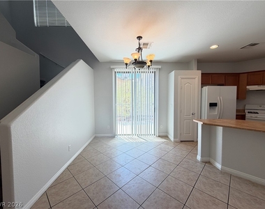 3525 Remington Grove Avenue - Photo Thumbnail 5