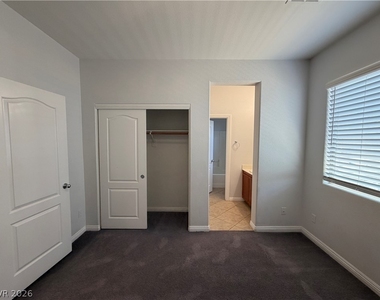 3525 Remington Grove Avenue - Photo Thumbnail 17