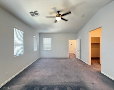 3525 Remington Grove Avenue - Photo Thumbnail 11