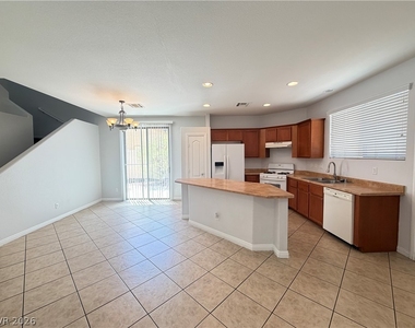 3525 Remington Grove Avenue - Photo Thumbnail 4