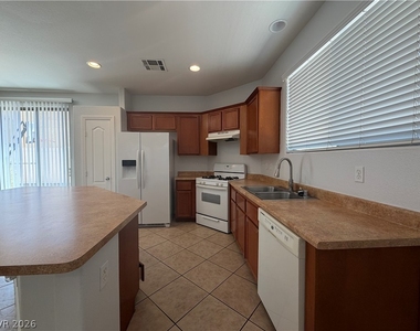 3525 Remington Grove Avenue - Photo Thumbnail 6