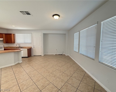 3525 Remington Grove Avenue - Photo Thumbnail 2