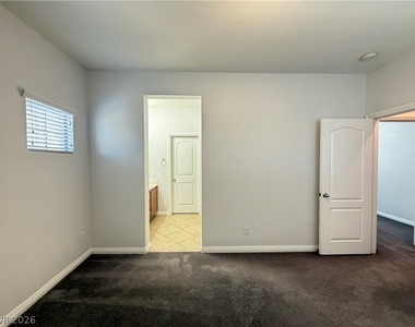 3525 Remington Grove Avenue - Photo Thumbnail 19