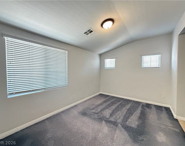 3525 Remington Grove Avenue - Photo Thumbnail 18