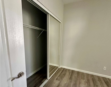 10217 King Henry Avenue - Photo Thumbnail 15