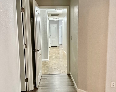 10217 King Henry Avenue - Photo Thumbnail 12