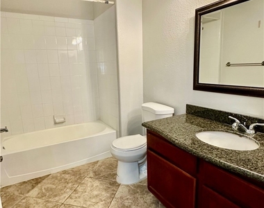 10217 King Henry Avenue - Photo Thumbnail 13