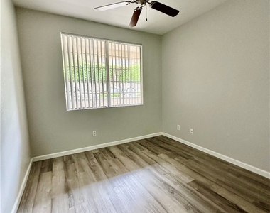 10217 King Henry Avenue - Photo Thumbnail 17