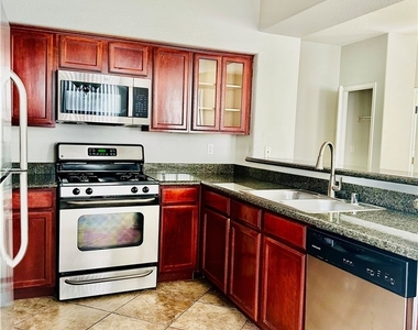 10217 King Henry Avenue - Photo Thumbnail 9