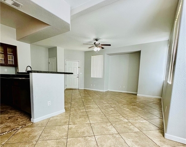 10217 King Henry Avenue - Photo Thumbnail 2