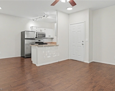 5655 E Sahara Avenue - Photo Thumbnail 22