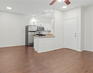 5655 E Sahara Avenue - Photo Thumbnail 14