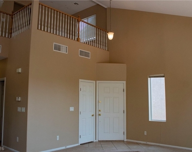 9557 Gibbon Avenue - Photo Thumbnail 3