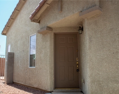 9557 Gibbon Avenue - Photo Thumbnail 24