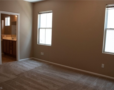 9557 Gibbon Avenue - Photo Thumbnail 8