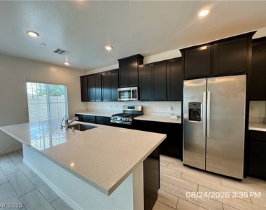 859 Nova Heights Street - Photo Thumbnail 10