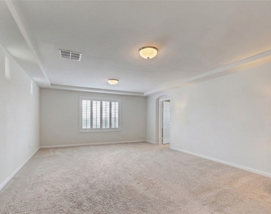 8176 Duncan Peak Court - Photo Thumbnail 20