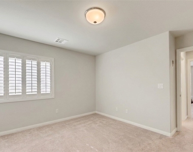 8176 Duncan Peak Court - Photo Thumbnail 28