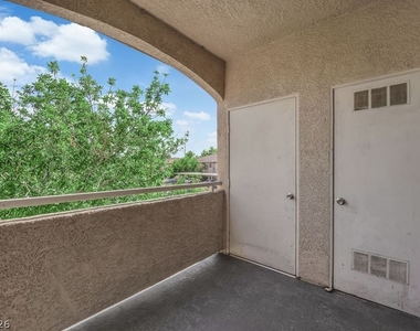 3400 Cabana Drive - Photo Thumbnail 17