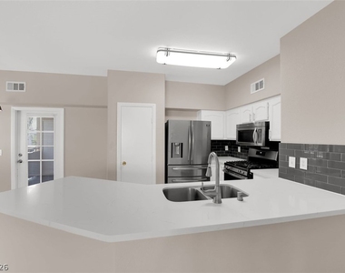 3400 Cabana Drive - Photo Thumbnail 15