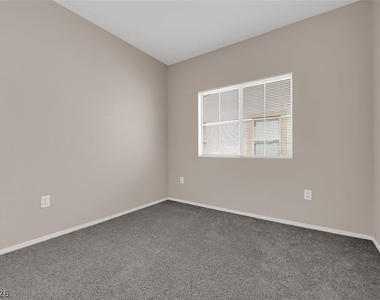 3400 Cabana Drive - Photo Thumbnail 8