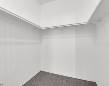 3400 Cabana Drive - Photo Thumbnail 10