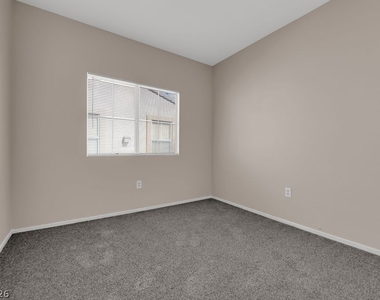 3400 Cabana Drive - Photo Thumbnail 7