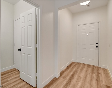 3249 Robins Creek Place - Photo Thumbnail 21
