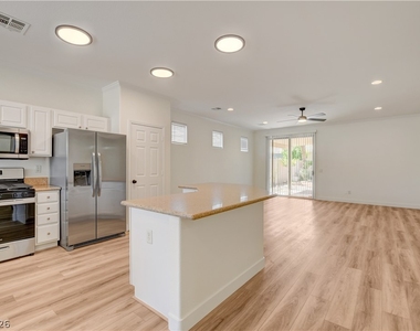 3249 Robins Creek Place - Photo Thumbnail 4
