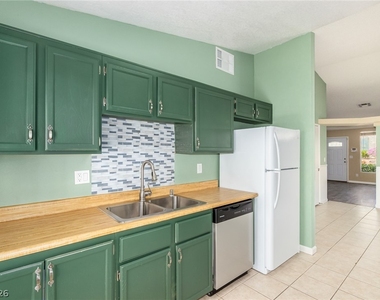 616 Jonathan Glen Way - Photo Thumbnail 13