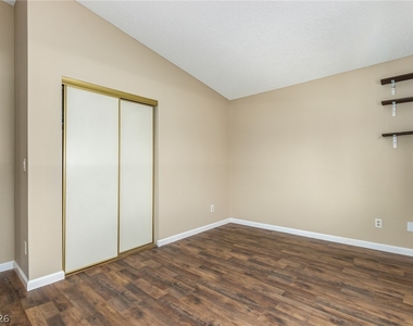 616 Jonathan Glen Way - Photo Thumbnail 20