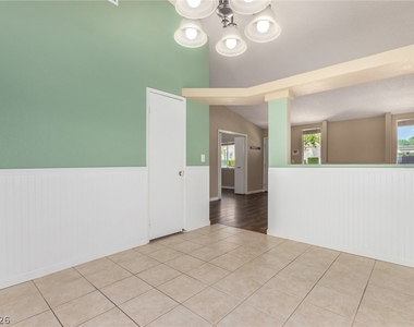 616 Jonathan Glen Way - Photo Thumbnail 9