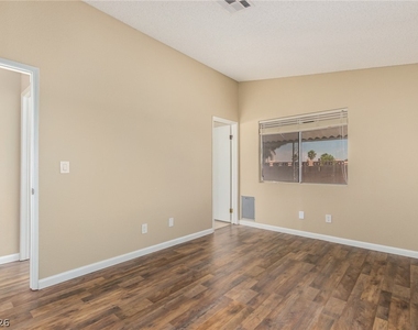 616 Jonathan Glen Way - Photo Thumbnail 17