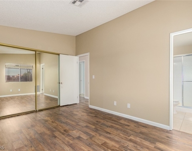 616 Jonathan Glen Way - Photo Thumbnail 16