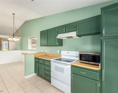 616 Jonathan Glen Way - Photo Thumbnail 14